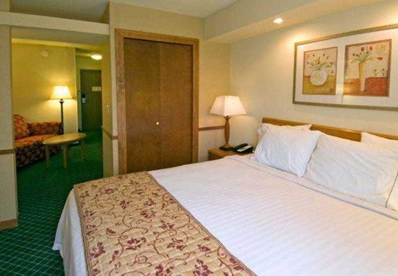 Fairfield Inn & Suites Valparaiso Rom bilde